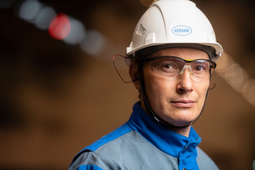 Safety-certified worker